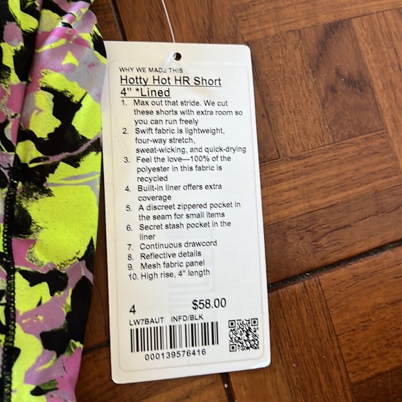 Lululemon Hotty Hot HR Short 4” Lined Sz 4 - Picture 2 of 5